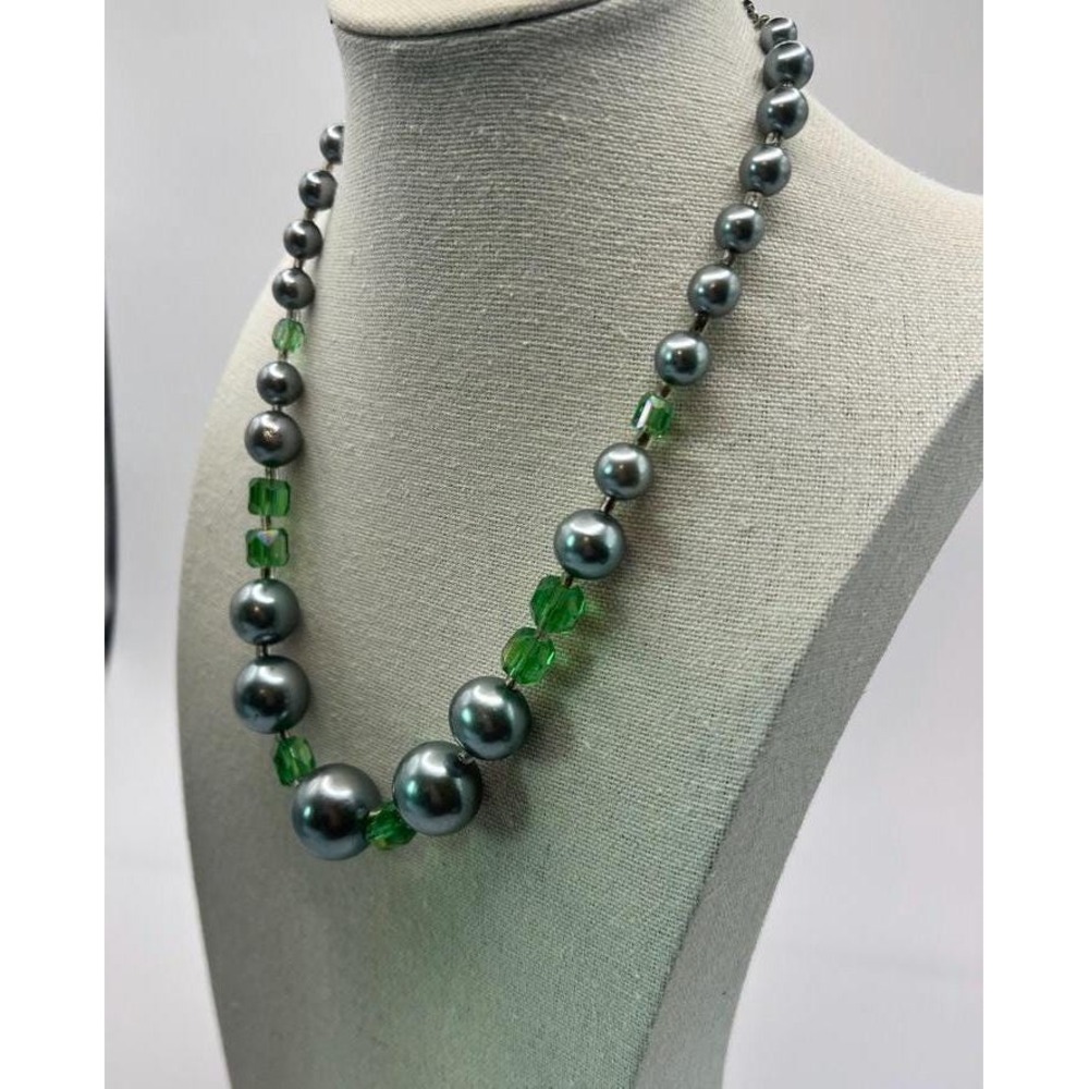 Vintage 1950s Japan Necklace Gray Faux Pearl Green Crystal Beads Mid-Century MCM - Picture 6 of 10
